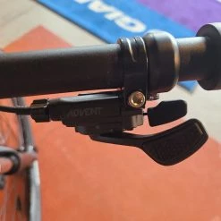 Giant We Ship! Talon 2-GU - Knight Shield 2022 -Giant Sales Shop 4lkvqOcXWCUQ mGgDDEE7KhYY