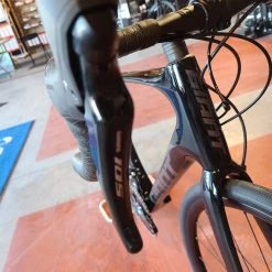 Giant Defy Advanced 2 Shimano 105 - Carbon Color 2021 -Giant Sales Shop Af0RXMdI4AHlqDbz dAg4Pgwk