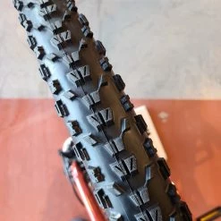 WE SHIP! Giant Talon 29 2 GU-Red Clay 2021 -Giant Sales Shop Jovigz 1hK90Xb72U4zyf3Gnw