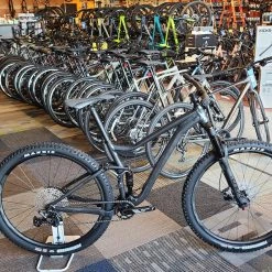 Giant We Ship! Stance 29 2(Crest Fork) - Gunmetal Black 2021