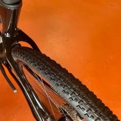 Giant Revolt Adv 2 GRX RX 600/810 - Panther / Chameleon Saturn 2022 -Giant Sales Shop NpqJdik4bpiAKs6jQZbwaDERI