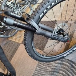 Giant We Ship! Stance 29 2(Crest Fork) - Gunmetal Black 2021 -Giant Sales Shop YH1wOKAeKYt840jLiZ2kBwqps