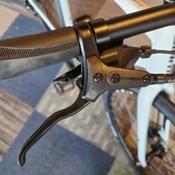 WE SHIP! Giant Escape 2 Disc Shiman Altus - Concrete 2021 -Giant Sales Shop fE2cVCLyotxjdwlSVeF1QcaM