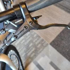 WE SHIP! Giant Escape 2 Disc Shiman Altus - Concrete 2021 -Giant Sales Shop kRGb0sXBAfpuuGgU6R6PM8Ooc