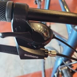 We Ship! Giant Escape 3 -Giant Sales Shop u IZpd3xyH9mdpbjoCUx1QNac