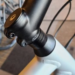 WE SHIP! Giant Escape 2 Disc Shiman Altus - Concrete 2021 -Giant Sales Shop uSm0k0BXwCWjiHM9V8CSbC XY